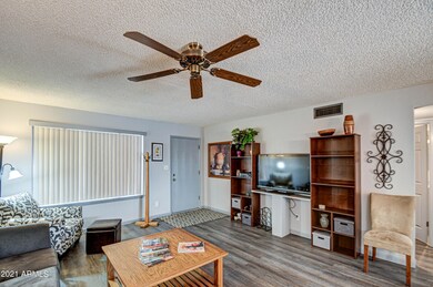 Living Room 4