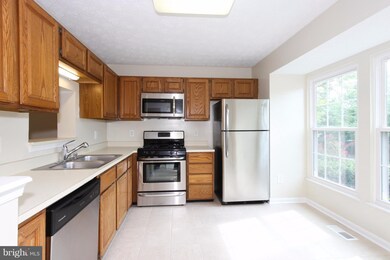 8624 Pine Meadows Dr, Odenton, MD 21113 - photo 6