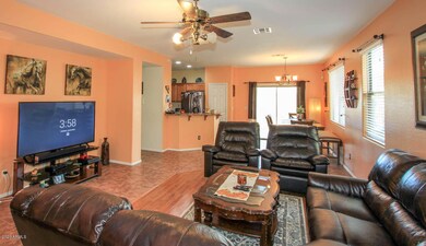 1818 W Kuralt DR-5