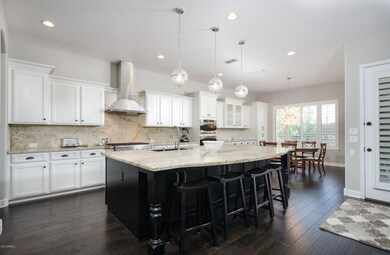 07- KITCHEN
