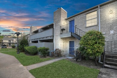 9700 Leawood Blvd unit 1205, Houston, TX 77099 - photo 2