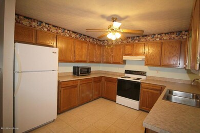 7809 Appleview Ln, Louisville, KY 40228 - photo 5