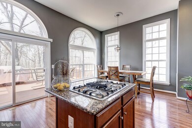 2211 Vantage Dr, Woodbridge, VA 22191 - photo 6