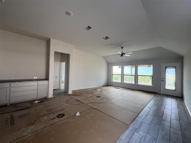 4361 Sun Meadow Dr, Joshua, TX 76058 - photo 5