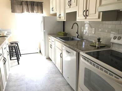 35 Montvale Ave unit 5, Woburn, MA 01801 - photo 2