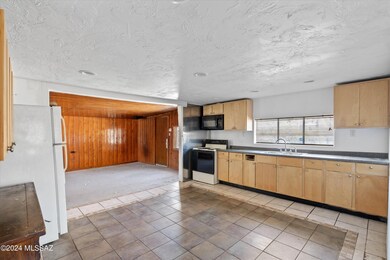 06-Kitchen