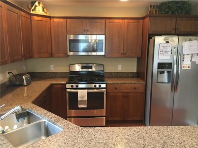 885 Fieldstone Trail, Easton, PA 18040 - photo 3