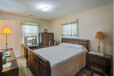 932 Savage Rd, Charleston, SC 29414 - photo 5