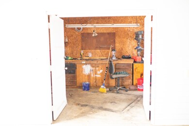 380 Sulphur Springs Rd, Shelbyville, TN 37160 - photo 2