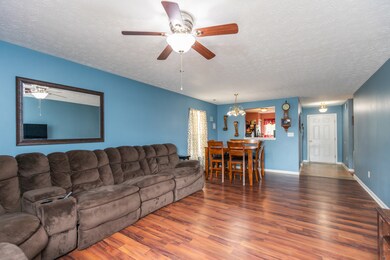 2674 Longleaf Dr, Greenwood, IN 46143 - photo 5