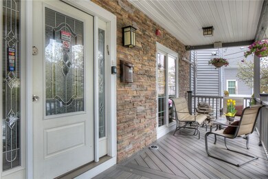 28 Weaver Ave, Newport, RI 02840 - photo 5