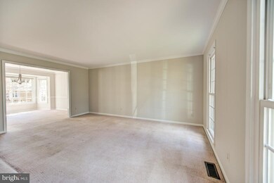 3237 Rounding Run Ct, Herndon, VA 20171 - photo 5