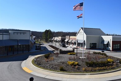 Restaurants, Coffee Shop, Salon, & More!!!