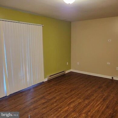 1009 Lindsay Ln, Hagerstown, MD 21742 - photo 7