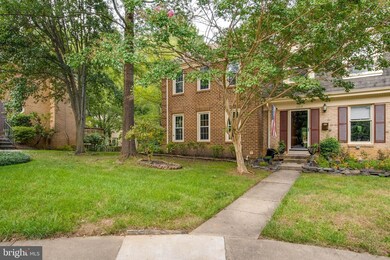 11516 Pine Cone Ct, Reston, VA 20191 - photo 3