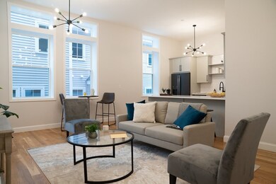 559 Summer St unit 1, Lynn, MA 01905 - photo 3