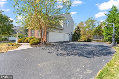 2370 Dewey Ln, Enola, PA 17025 - photo 4