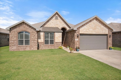 03-9614 La Salla Ave_0738