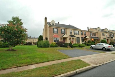 539 Bassett Ln, Norristown, PA 19403 - photo 2