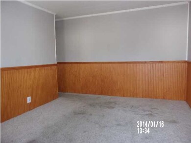 1613 S Bosse Ave, Evansville, IN 47712 - photo 2