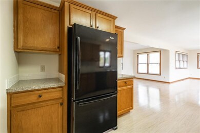 5140 Columbia Dr, Columbus, IN 47203 - photo 7