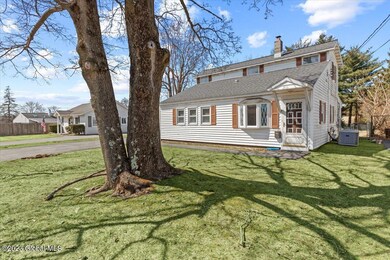 25 Miracle Ln, Albany, NY 12211 - photo 2