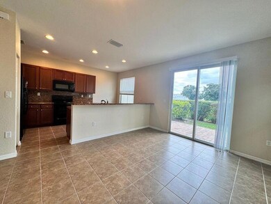 298 Lake Monterey Cir, Boynton Beach, FL 33426 - photo 4