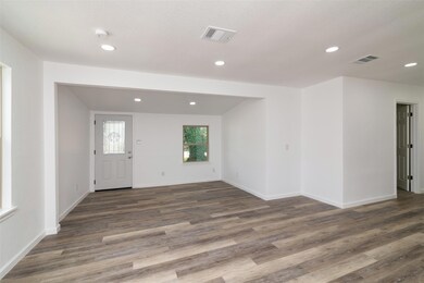 6866 Briar Rd, Azle, TX 76020 - photo 3