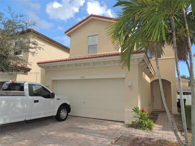 959 NE 37th Ave, Homestead, FL 33033 - photo 2