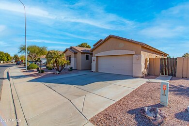 4245 E Cherry Hills Dr (2 of 35)