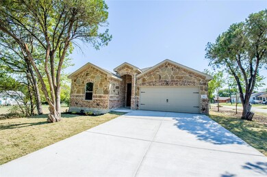 701 E Denton St, Ennis, TX 75119 - photo 2