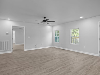 110 Kensington Dr, Spartanburg, SC 29306 - photo 6