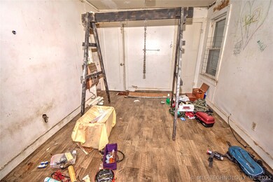 2321 Garland St, Muskogee, OK 74401 - photo 5