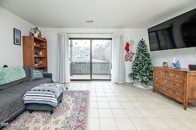 523 Bainbridge Dr unit 37, East Lansing, MI 48823 - photo 5