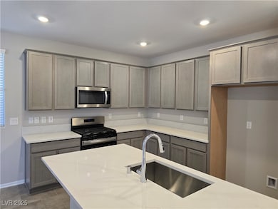 7526 Dawn Landing Ave, Las Vegas, NV 89113 - photo 4