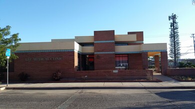 102 E 3rd St, Winslow, AZ 86047 - photo 3