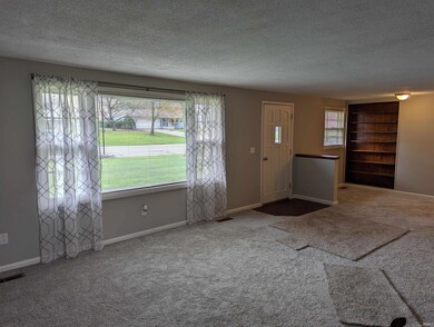 105 S Dewey St, Auburn, IN 46706 - photo 7