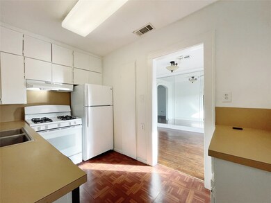 2528 Driscoll St unit D, Houston, TX 77019 - photo 7