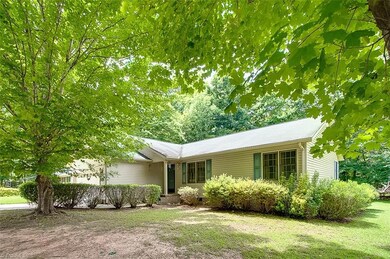 1848 Woodglo Dr, Asheboro, NC 27205 - photo 3