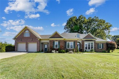 2205 James Way, Statesville, NC 28625 - photo 4