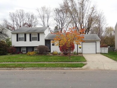 1820 Meander Dr, Columbus, OH 43229 - photo 2