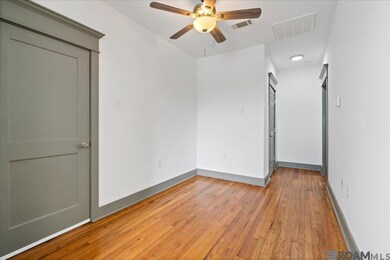 537 State E Louisiana unit B, Baton Rouge, LA 70802 - photo 4