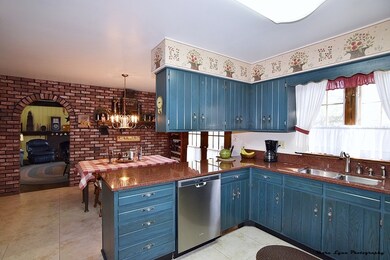 306 Meadowrue Ln, Batavia, IL 60510 - photo 7