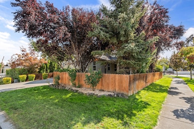 6_1134 steamboat dr, central point-06