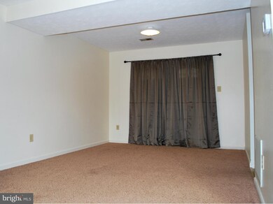 1607 Brimfield Cir, Sykesville, MD 21784 - photo 7