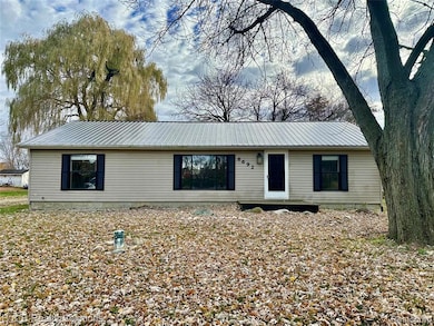 6692 Jones Rd, North Branch, MI 48461 - photo 3