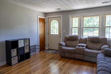 83 Willow St unit 1 & 2, Woburn, MA 01801 - photo 4
