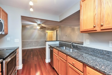 265 Edward J Roy Dr unit 207, Manchester, NH 03104 - photo 4