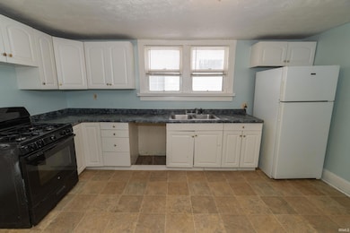 506 W Battell St, Mishawaka, IN 46545 - photo 3