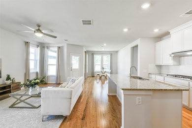 240 W Stargazer Lily Bend, Montgomery, TX 77316 - photo 7